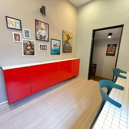 Myroom Georgetown, Off Jalan Burma, Gurney Drive Buitenkant foto