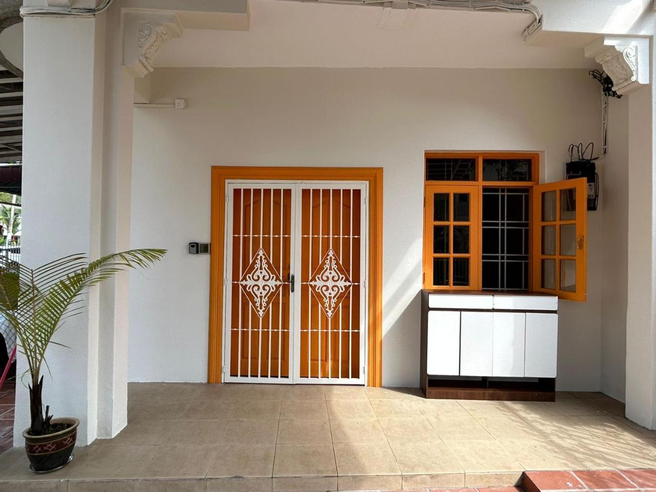 Myroom Georgetown, Off Jalan Burma, Gurney Drive Buitenkant foto